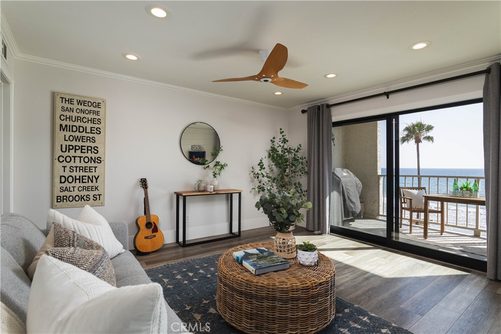 423 Avenida Granada 2