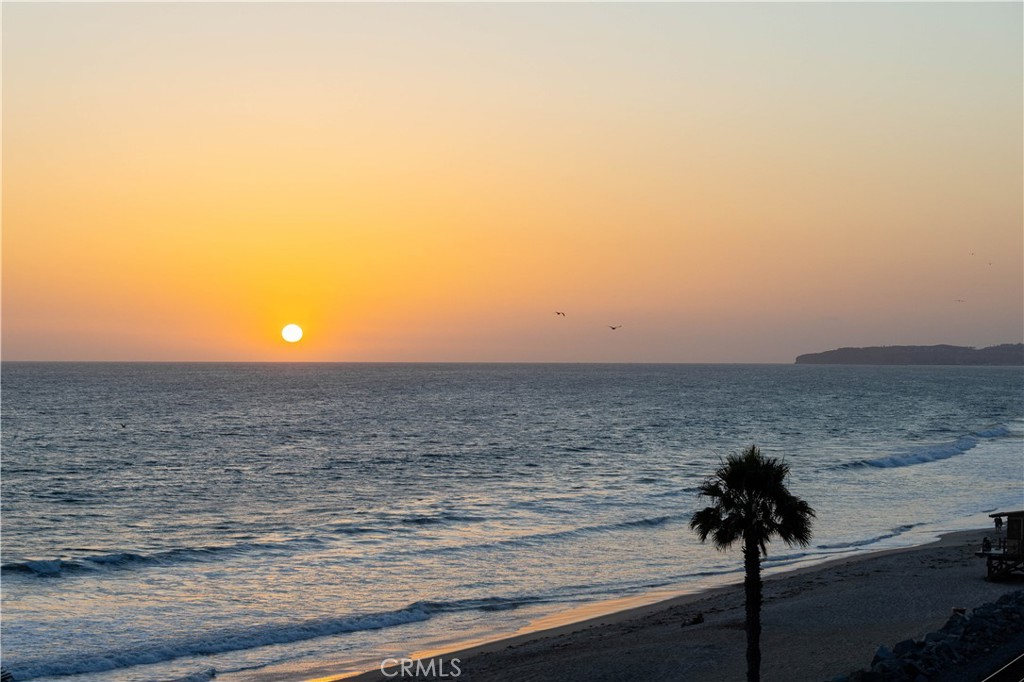 423 Avenida Granada 2