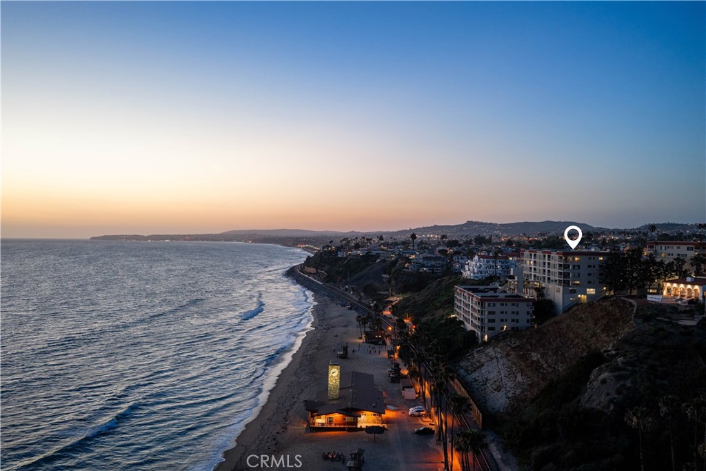 423 Avenida Granada 2