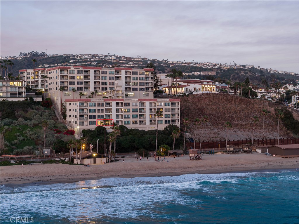 423 Avenida Granada 2