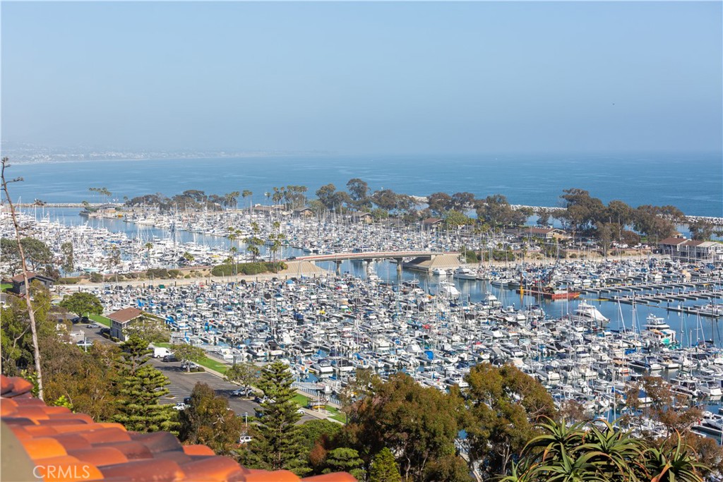24352 Santa Clara