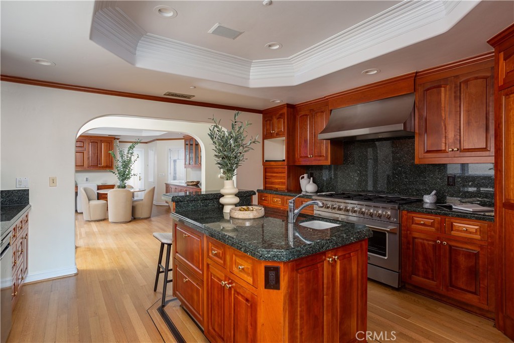 24352 Santa Clara