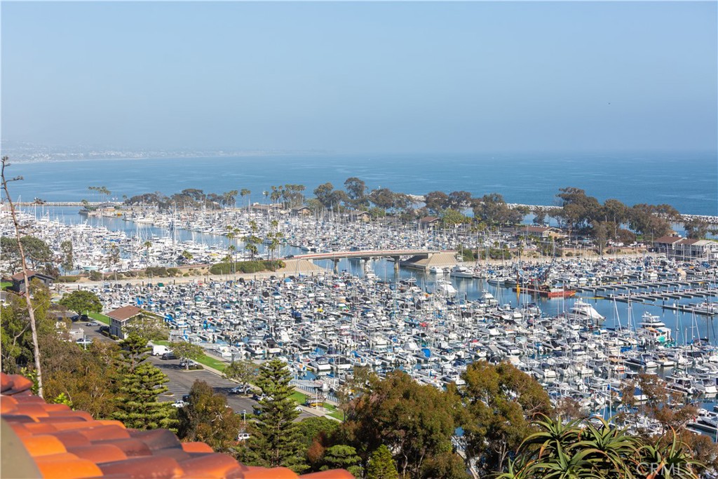 24352 Santa Clara