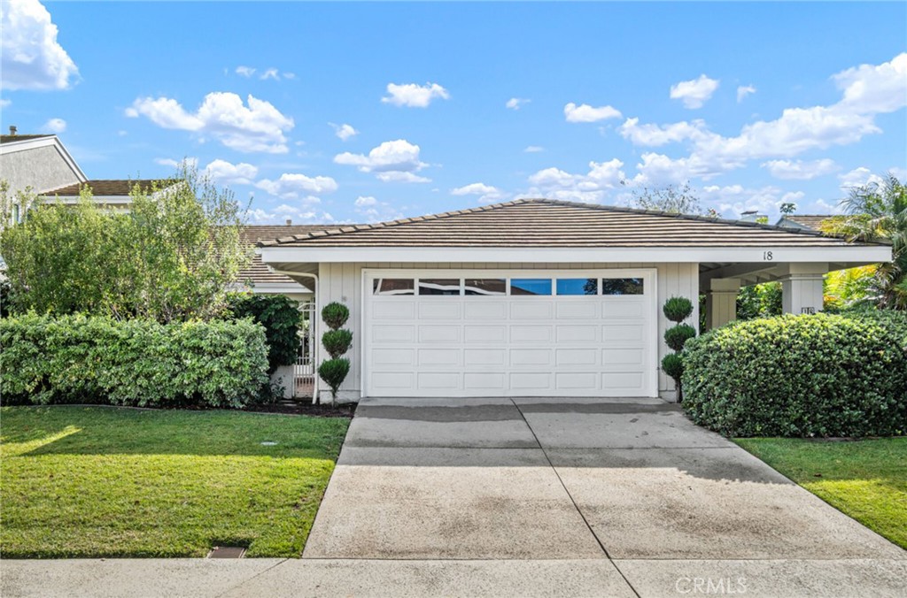 18 Shoal Drive