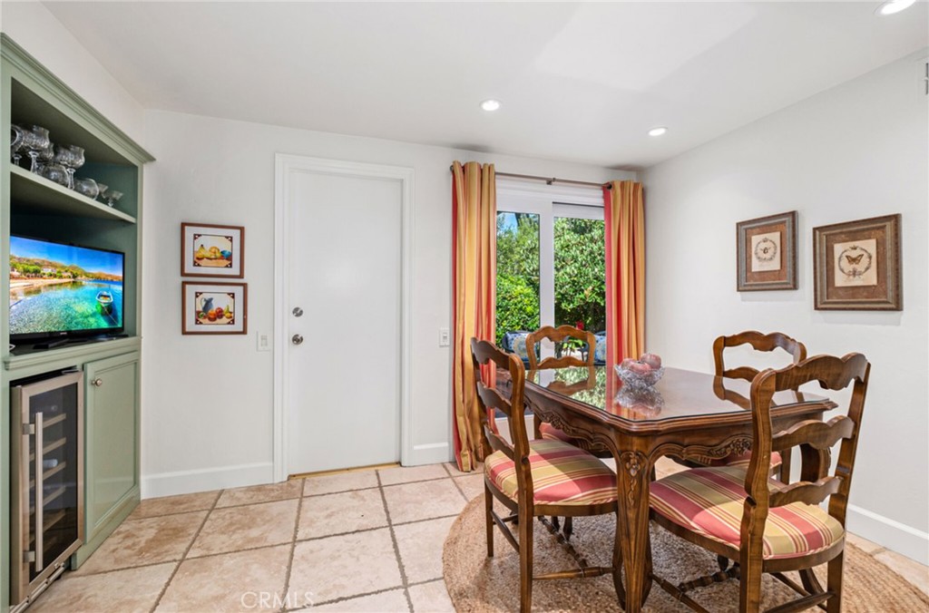 18 Shoal Drive