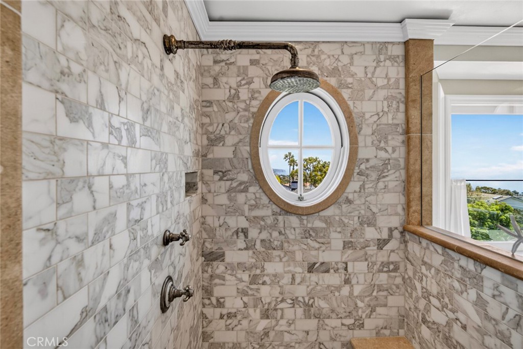 1 1/2 Vista Del Sol