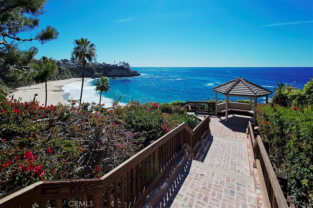1 1/2 Vista Del Sol