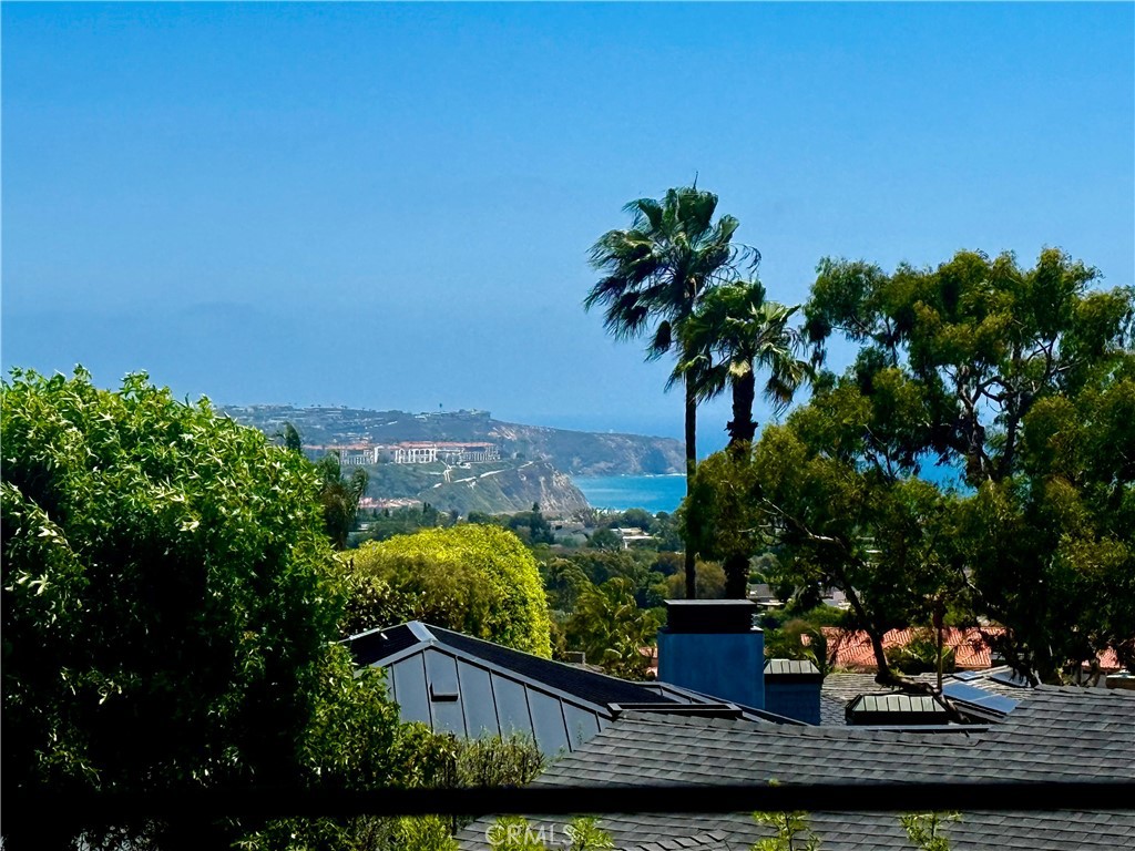 1 1/2 Vista Del Sol