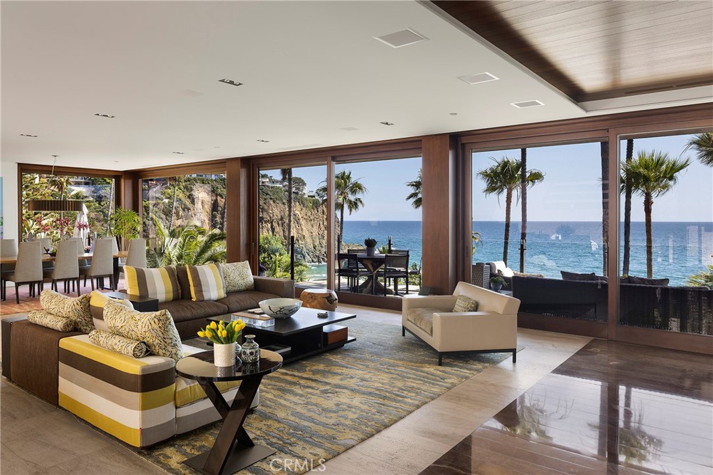 2495 Riviera