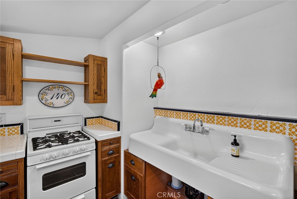 140 Avenida Miramar