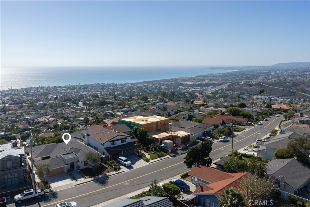 410 Avenida Salvador