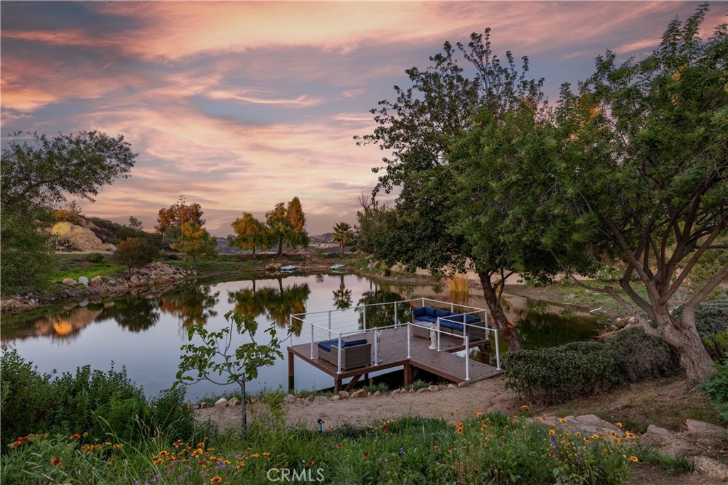 38760 Vista Del Bosque