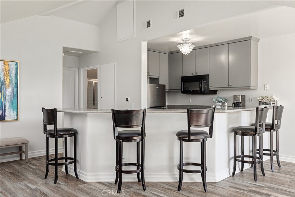 38760 Vista Del Bosque