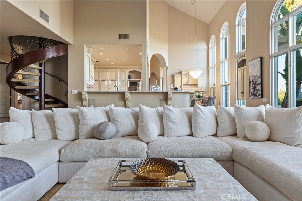 38760 Vista Del Bosque