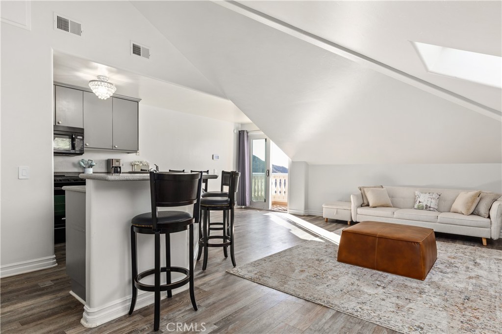 38760 Vista Del Bosque