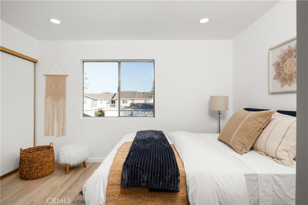 22913 Galaxy Lane 30