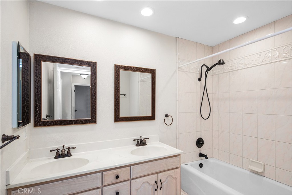 22025 Arrowhead Lane