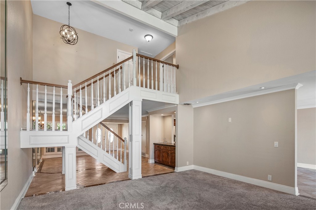 22025 Arrowhead Lane