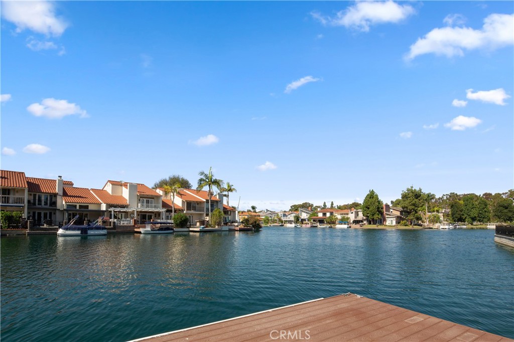 22025 Arrowhead Lane