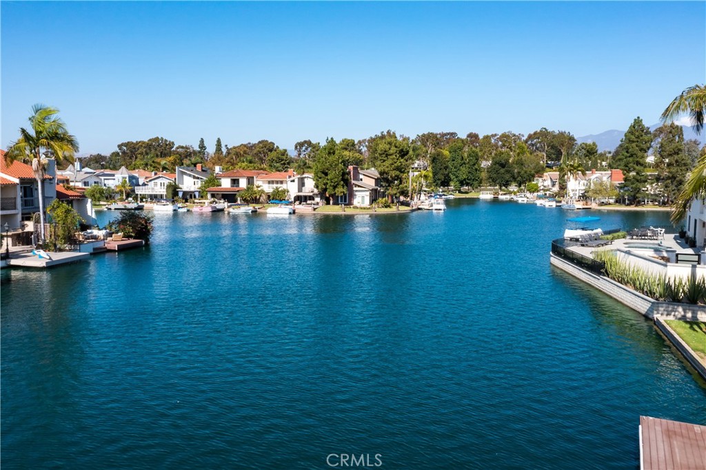 22025 Arrowhead Lane