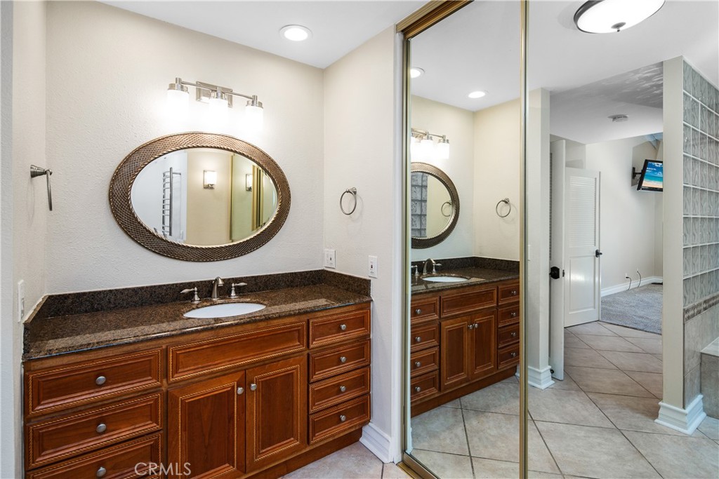 22025 Arrowhead Lane