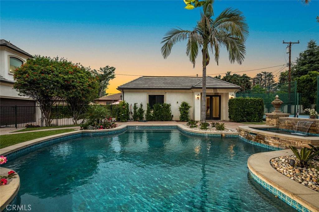 1122 S Santa Anita Avenue