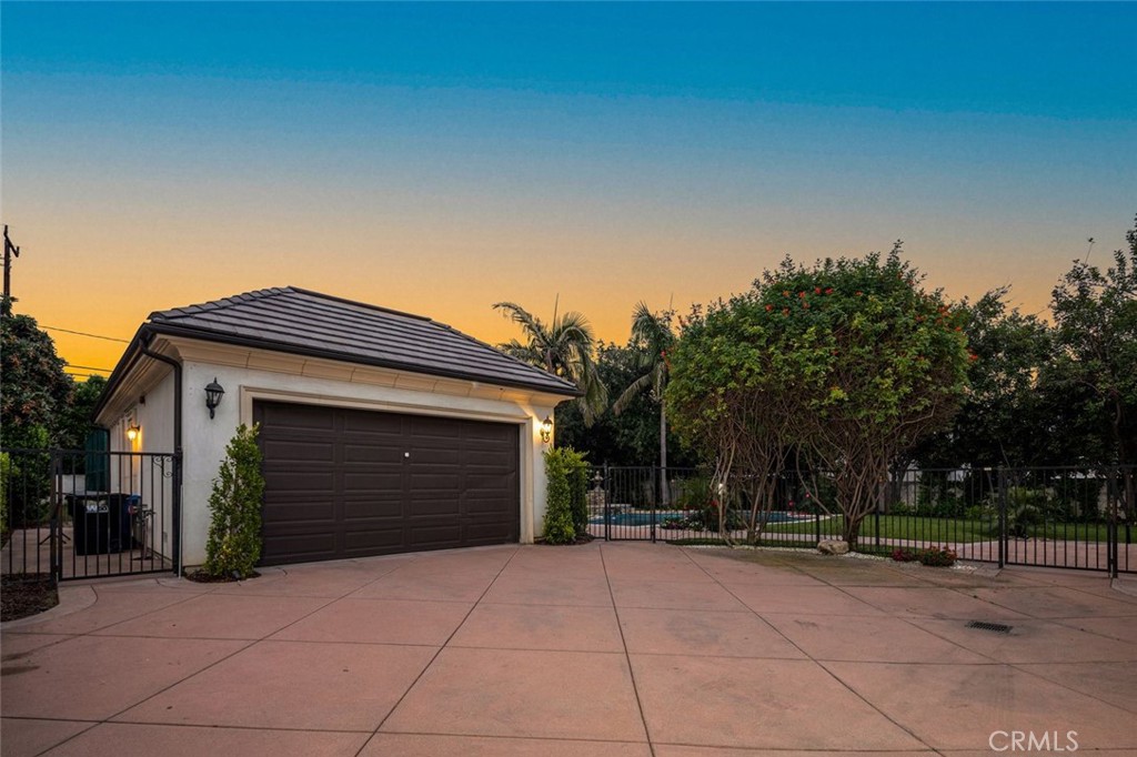 1122 S Santa Anita Avenue