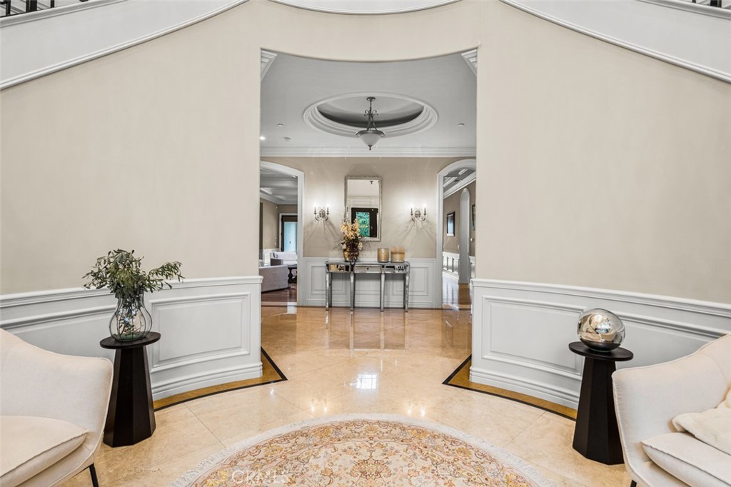 1122 S Santa Anita Avenue