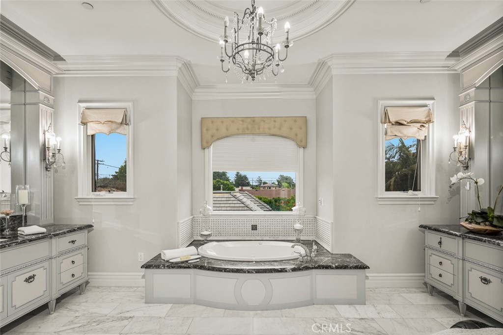 1122 S Santa Anita Avenue