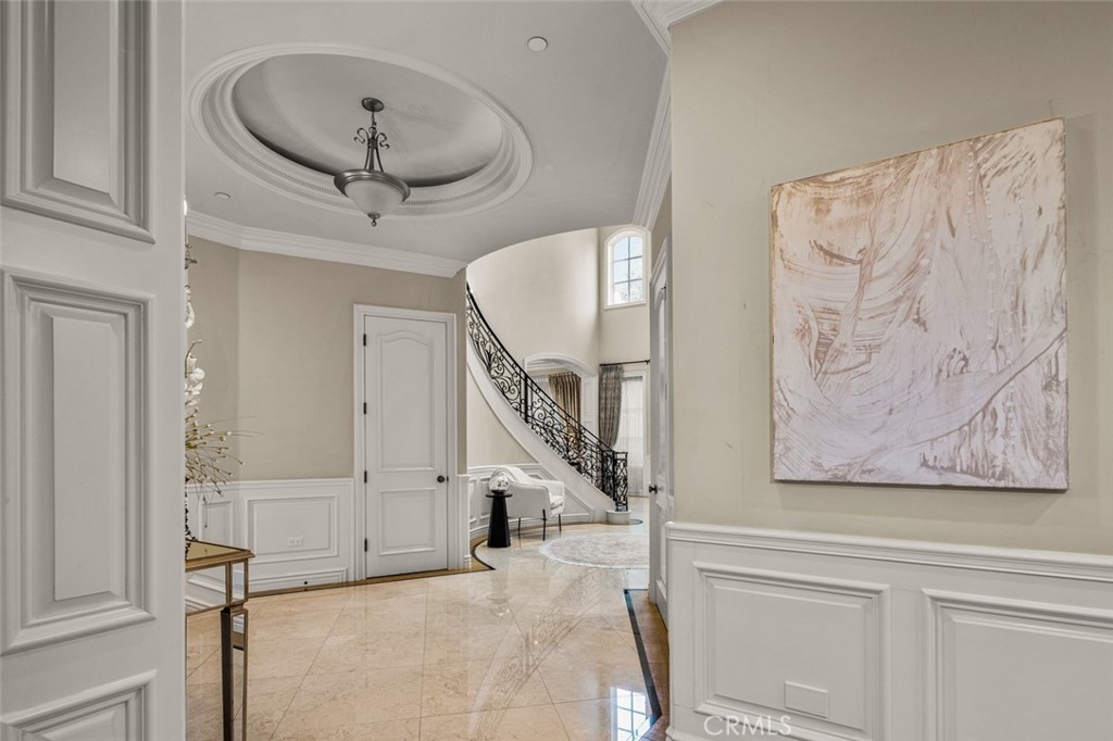 1122 S Santa Anita Avenue