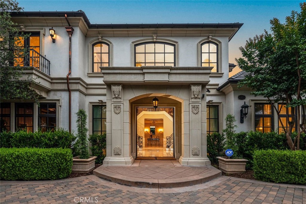 1122 S Santa Anita Avenue