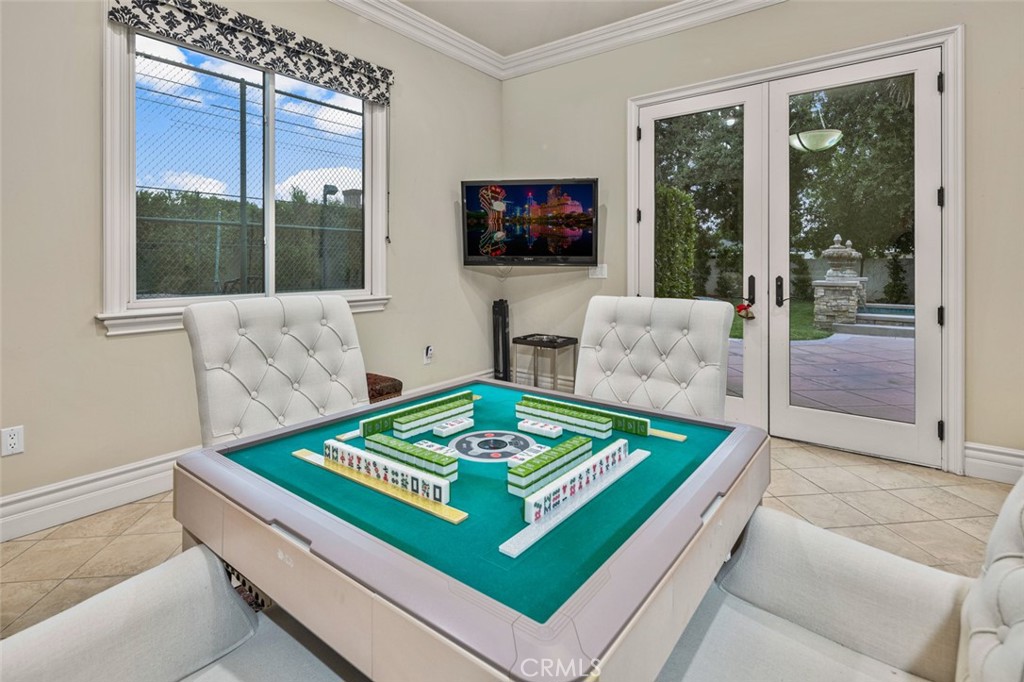 1122 S Santa Anita Avenue