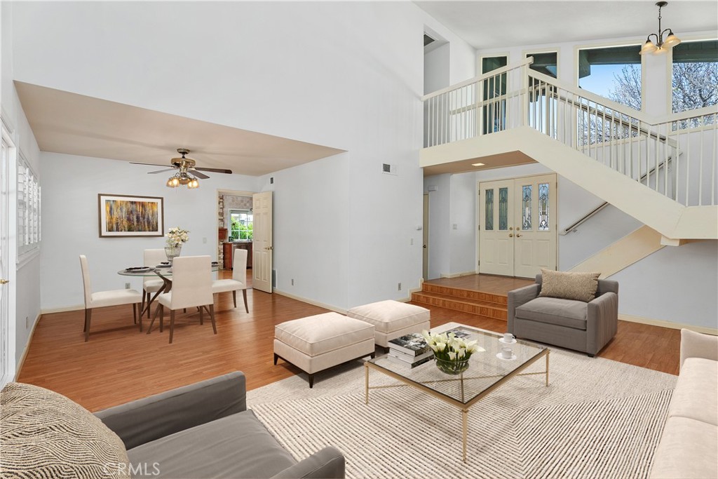 2320 W Beverly Drive