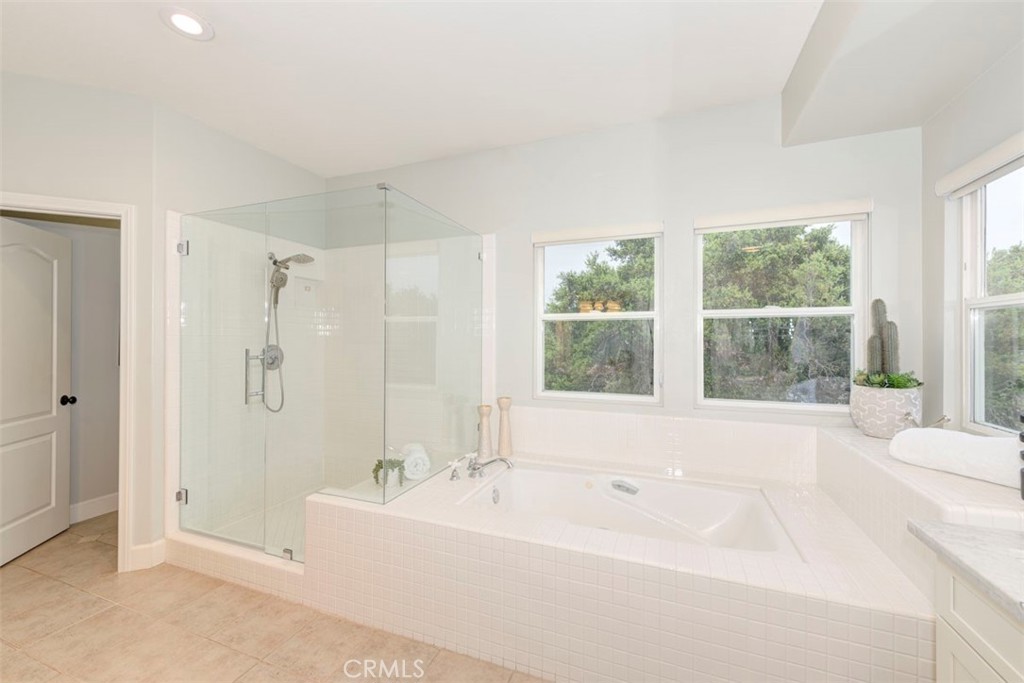 8 Peachtree