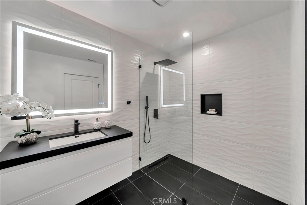 1603 Sunnyside Terrace