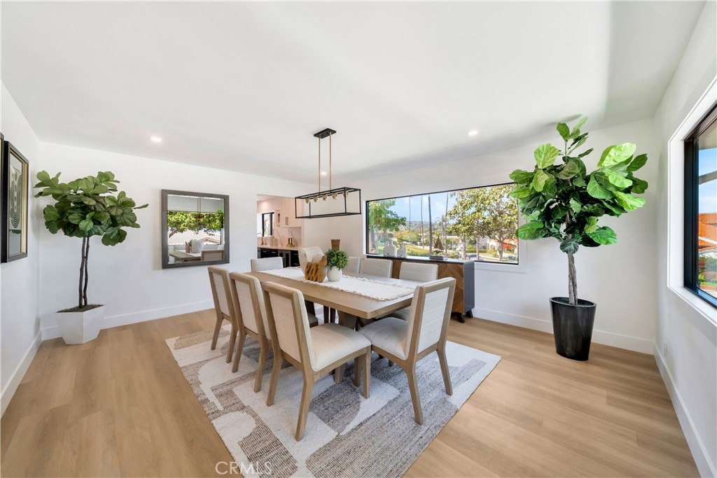 1603 Sunnyside Terrace