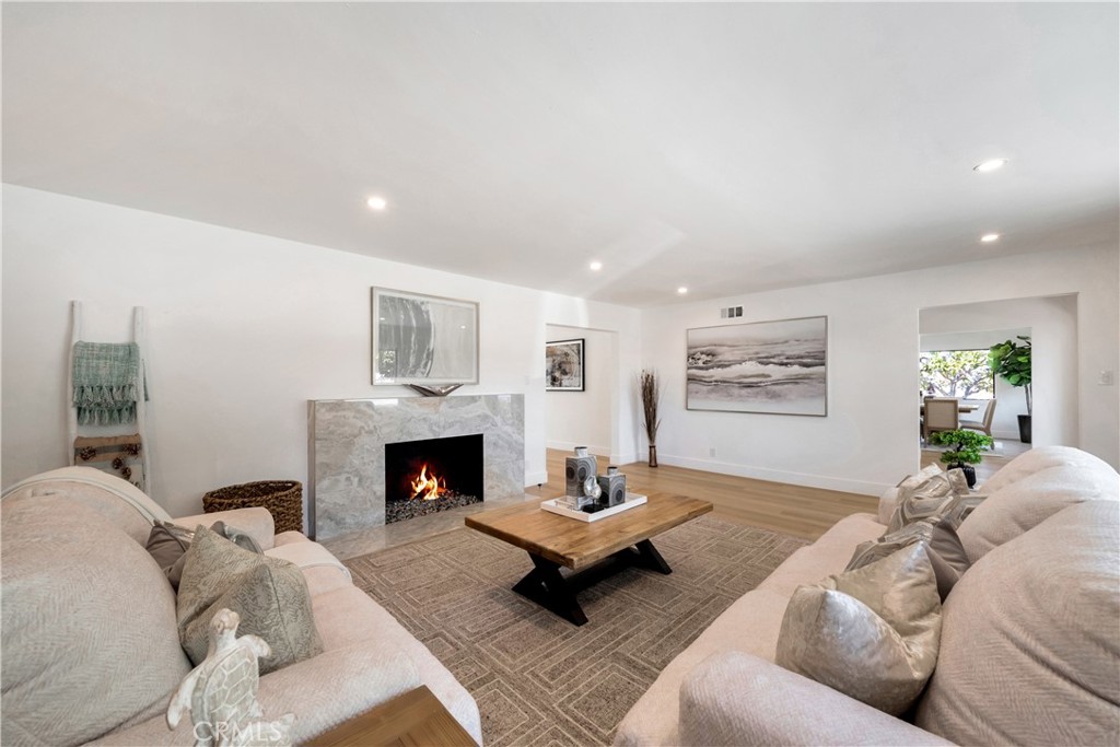 1603 Sunnyside Terrace