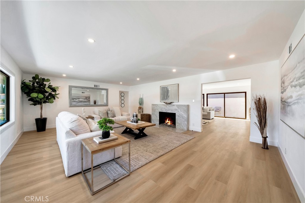 1603 Sunnyside Terrace