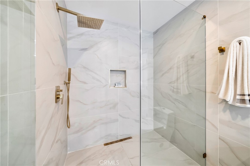 1603 Sunnyside Terrace