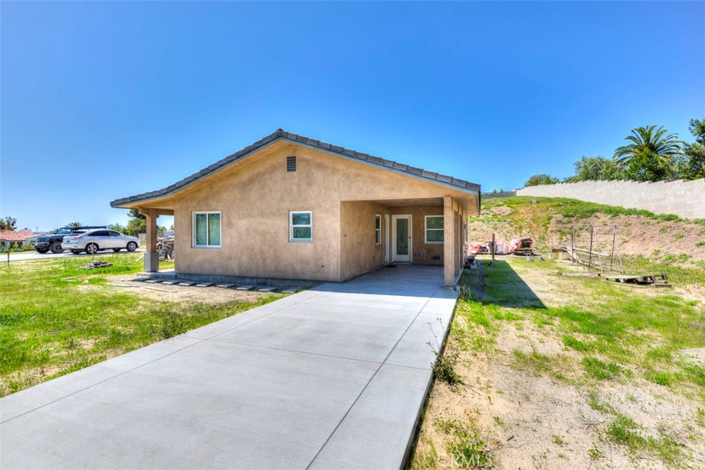 16592 Artesian Hills Ct