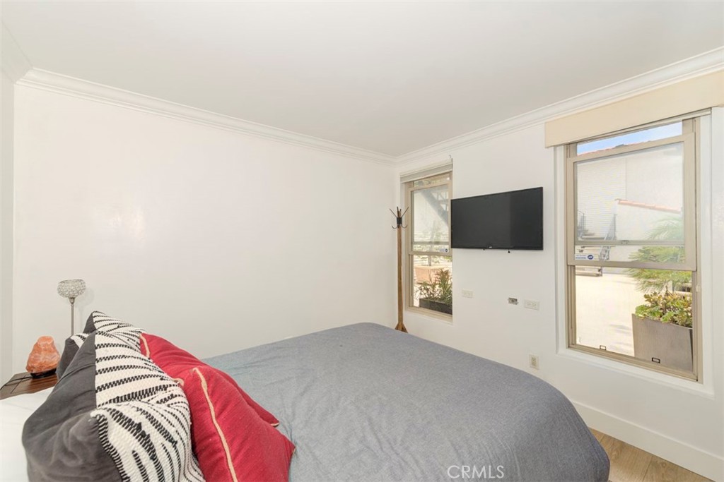 24242 Santa Clara Avenue 31