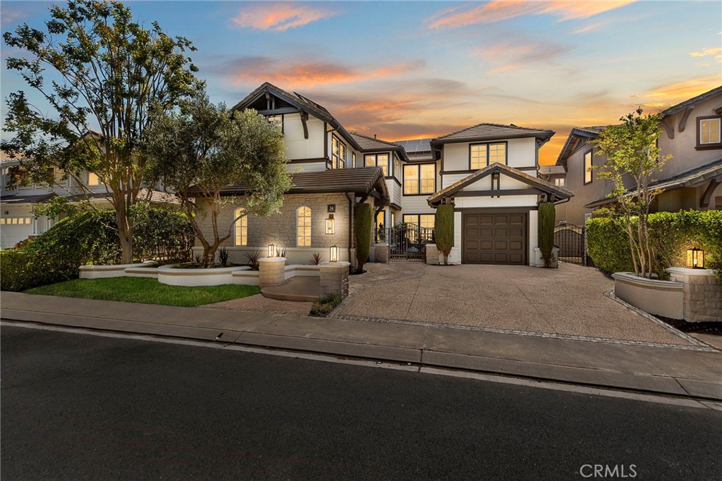 34 Vela Court