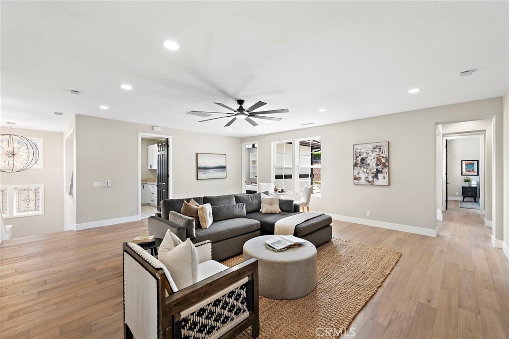 34 Vela Court
