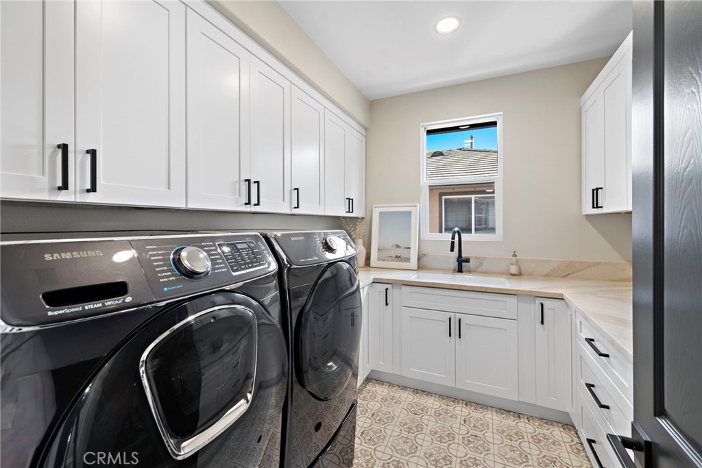 34 Vela Court