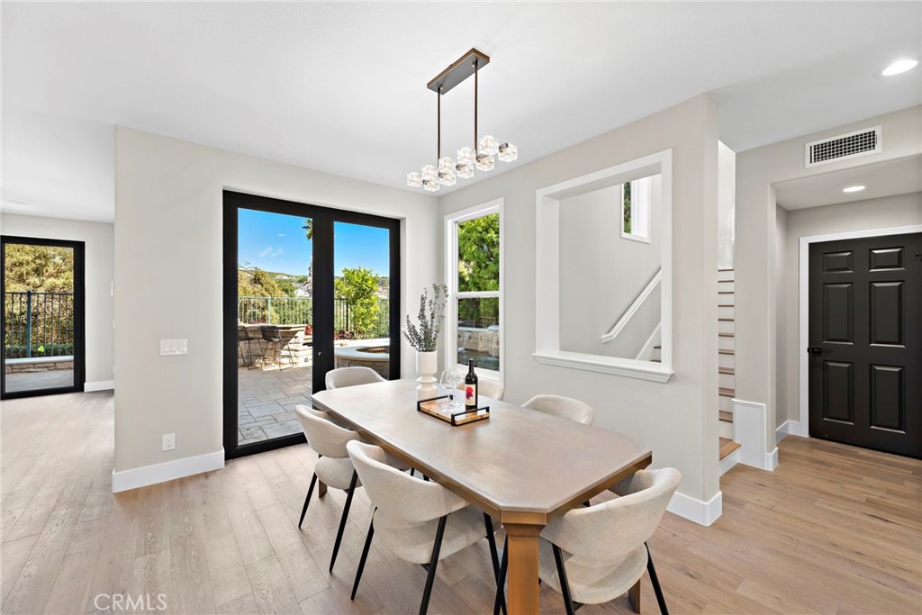 34 Vela Court