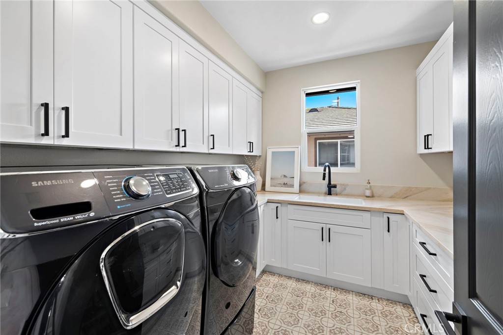 34 Vela Court