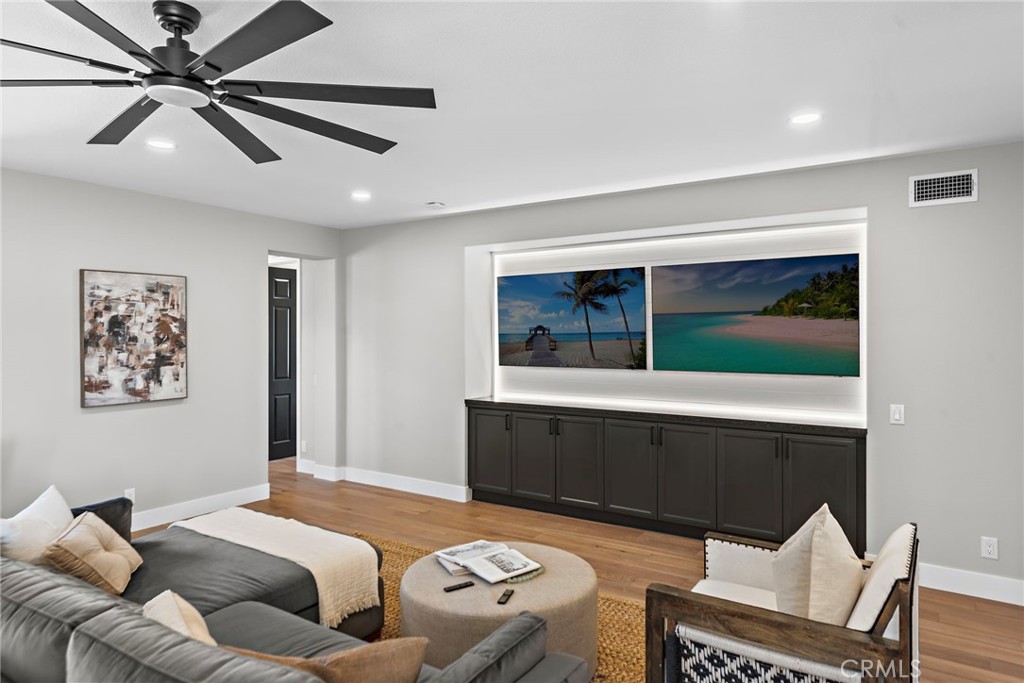 34 Vela Court