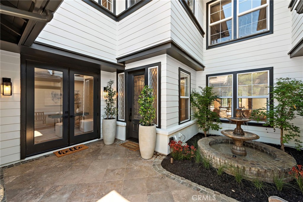 34 Vela Court