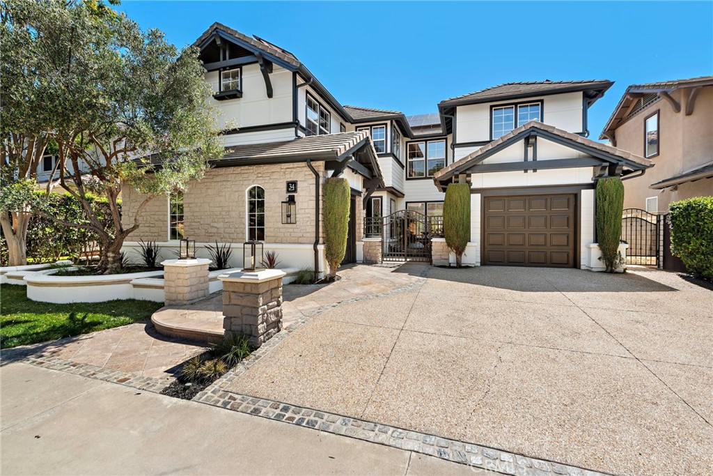 34 Vela Court