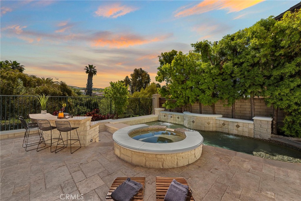 34 Vela Court